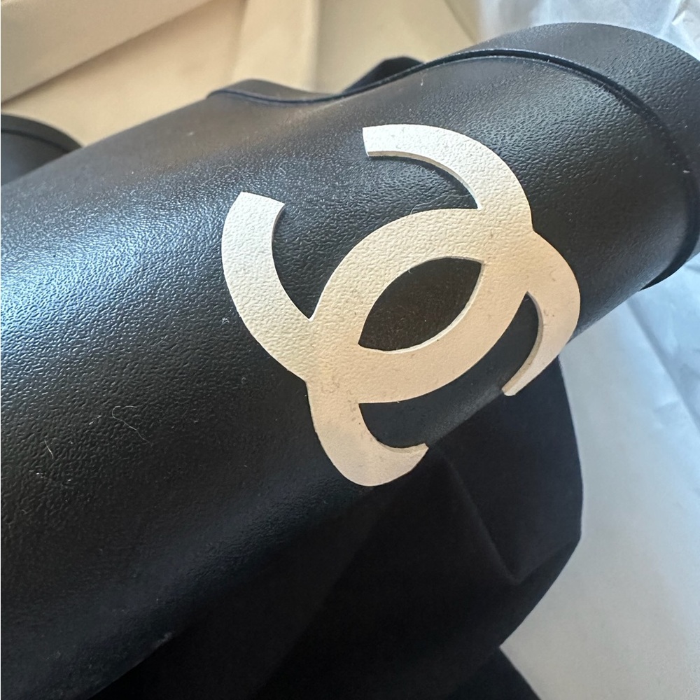 Authentic CHANEL Black and White Logo Rain Boots size 39 US 9 - Picture 4 of 7